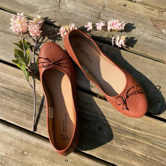 Maroon ballet flats | Burnt Orange | fall colour | brown ballet flats | bows | - Picture 1 of 6